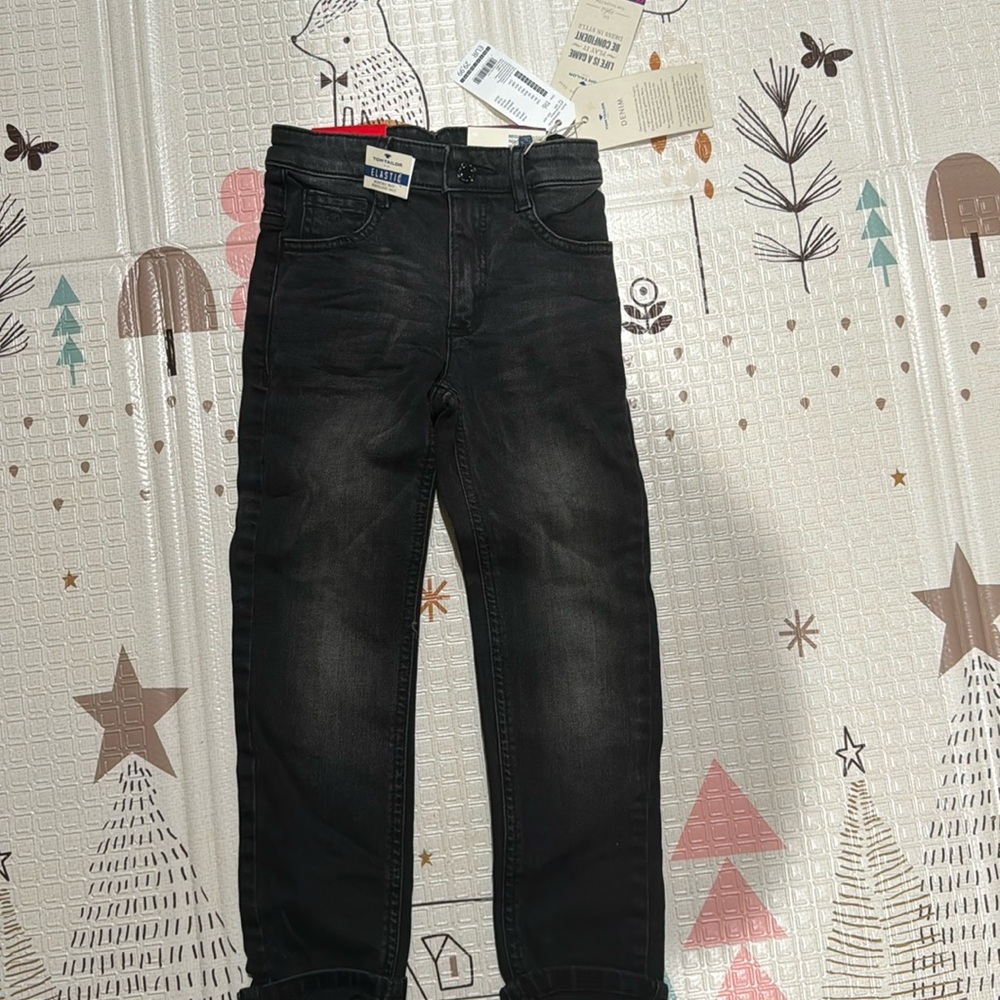 TOM TAILOR BOYS JEANS SIZE 5/6. Good quality European brand. $34usd.
